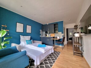 1 chambre, fer et planche à repasser, lit parapluie, Wi-Fi gratuit