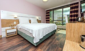 Superior Room, 1 Queen Bed | Egyptian cotton sheets, premium bedding, Select Comfort beds
