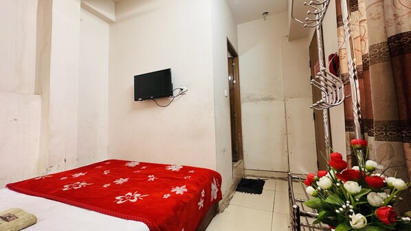 Free WiFi, bed sheets - Hotel New Royal Palace Dhanmondi (Dhaka)