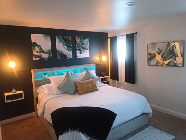 2 chambres, bureau, fer et planche à repasser, lit parapluie