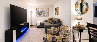 1 Mile from Spirit Mountain Casino! Cozy apartment that sleeps 6