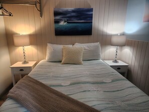 1 bedroom, internet, bed sheets