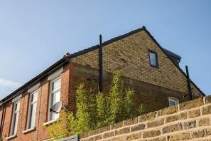 Exterior detail - Lux Versace Pad Sleeps 12 HotTub Cinema Games Room (Greater London)