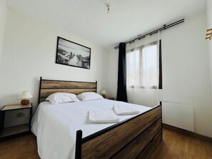 2 soverom og sengetøy