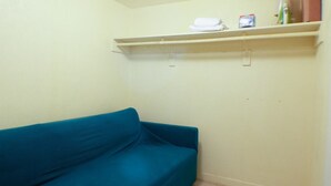Unclassified image, 5 of 19, button - Convenient Studio in Hallandale w/ Pool & Parking (Hallandale Beach)