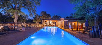 Family/Event Retreat Sleeps 28 Amenities Galore