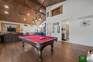 Game room - Casa Establo · Barndominium with Pool & Pavilion (Wimberley)
