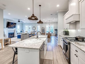Fridge, microwave, oven, stovetop - Spacious + Central Condo in Carlton Landing (Carlton Landing)