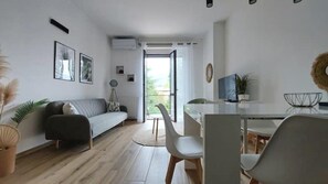 Smart-TV, Bücher