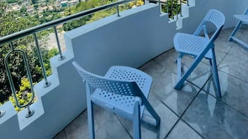 Luxury Villa, 3 Bedrooms, Mountainside | Terrace/patio
