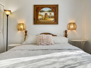 4 bedrooms, iron/ironing board, travel cot, WiFi