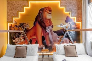 15 Schlafzimmer, Reisekinderbett, WLAN, Bettwäsche