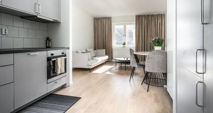 2 Bedroom Cozy City Apartment in Bromma