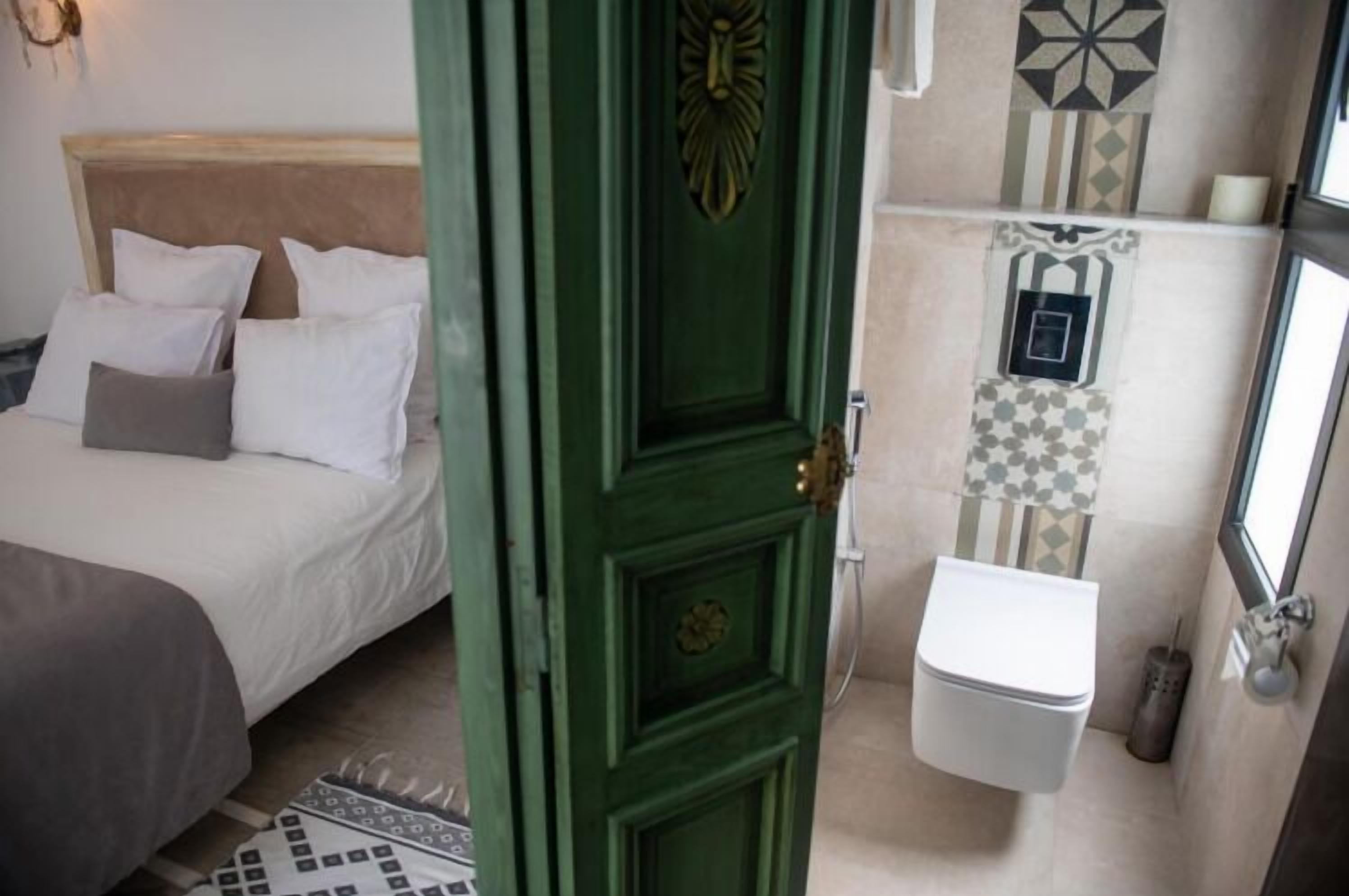 Firemannsrom | Bad | Dusj, hårføner, badekåper og håndklær