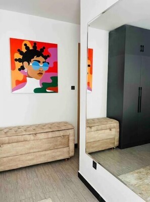 Interior - Gym, Pool, View and more. (Nairobi)