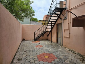 Enceinte de l’hébergement