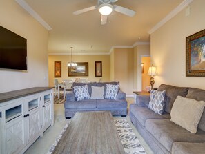 Smart TV - Tuscana Resort Retreat (Kissimmee)