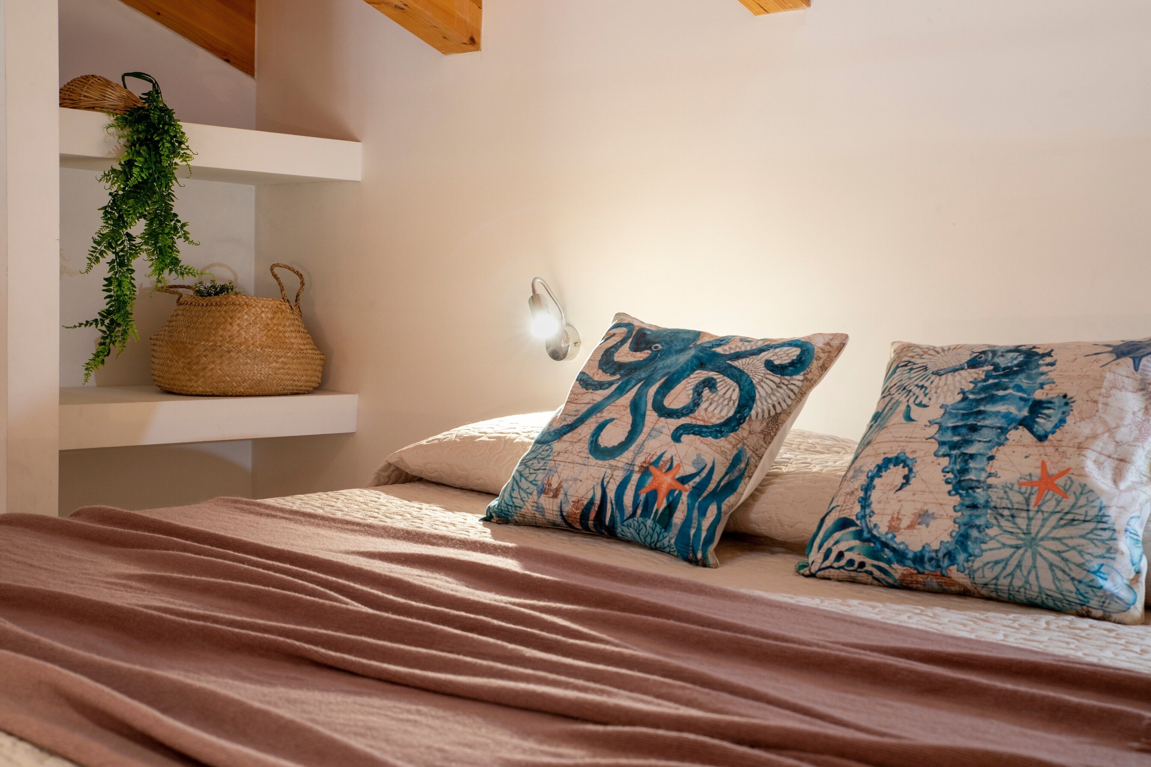 4 camere, ferro/asse da stiro, Wi-Fi gratuito, lenzuola