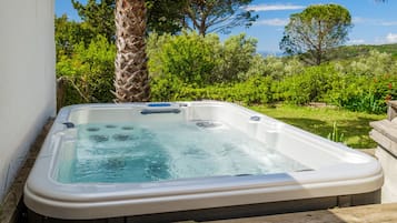Bubbelpool utomhus