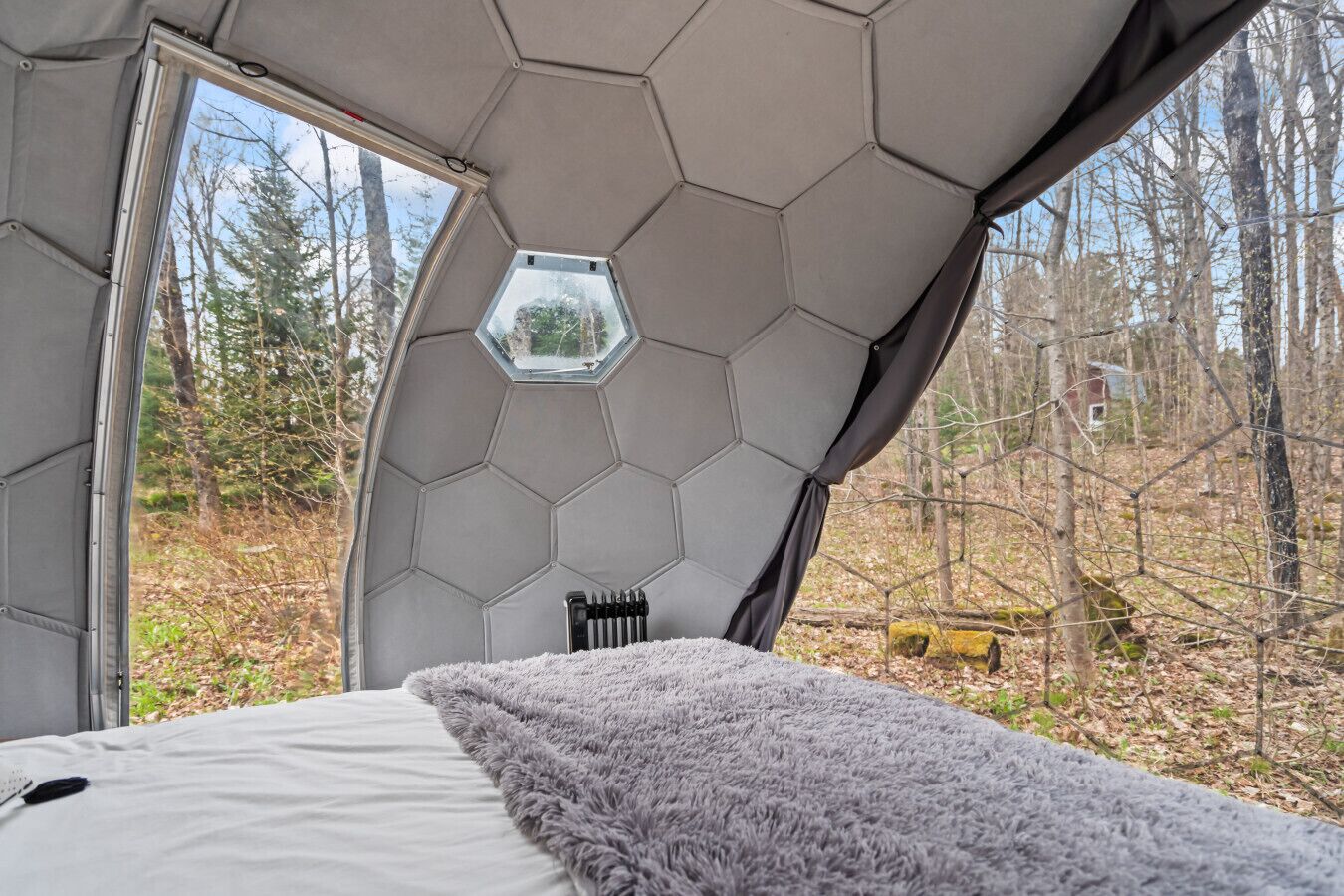 4 bedrooms, desk, travel crib, free WiFi