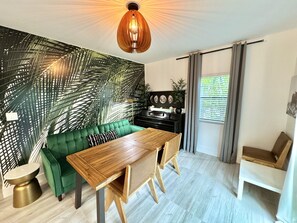 Interior - Amazing Location! New 2/1 by Las Olas Blvd. (Fort Lauderdale)