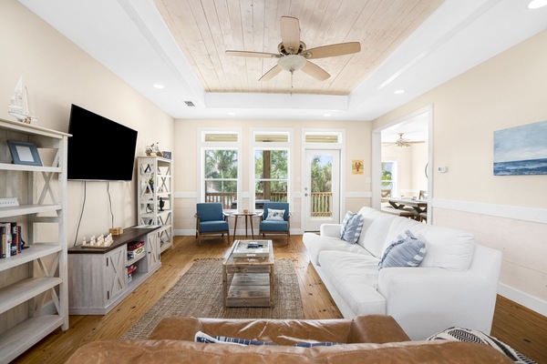 Smart-TV, Videospiele, Tischtennisplatte, Bücher