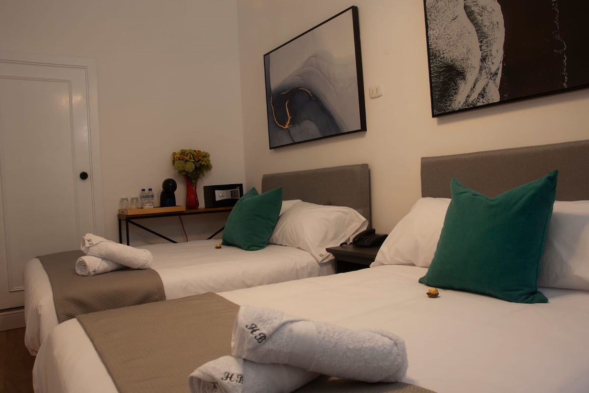 Egyptian cotton sheets, premium bedding, minibar, in-room safe