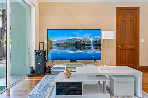 Lakeview Chic 3BD House for golf/beach lovers