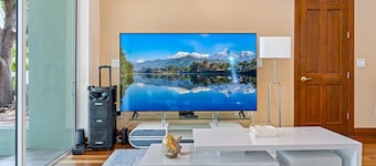 Lakeview Chic 3BD House for golf/beach lovers