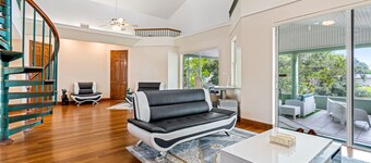 Lakeview Chic 3BD House for golf/beach lovers
