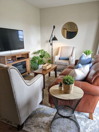 Wingate - Meridian, Cozy Acreage in the heart of the city