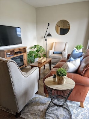 TV - Wingate - Meridian, Cozy Acreage in the heart of the city (Meridian)