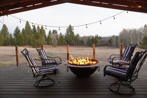 Property grounds - The McCall House- Hot Tub, A/C, Huge Covered Patio (McCall)