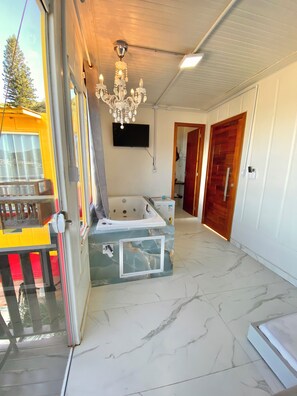 Quarto com Hidromassagem interna | Free WiFi, bed sheets - POUSADA SAO MIGUEL BEACH (Penha)
