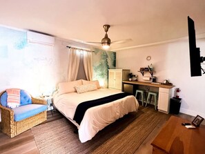 1 chambre, bureau, fer et planche à repasser, Wi-Fi