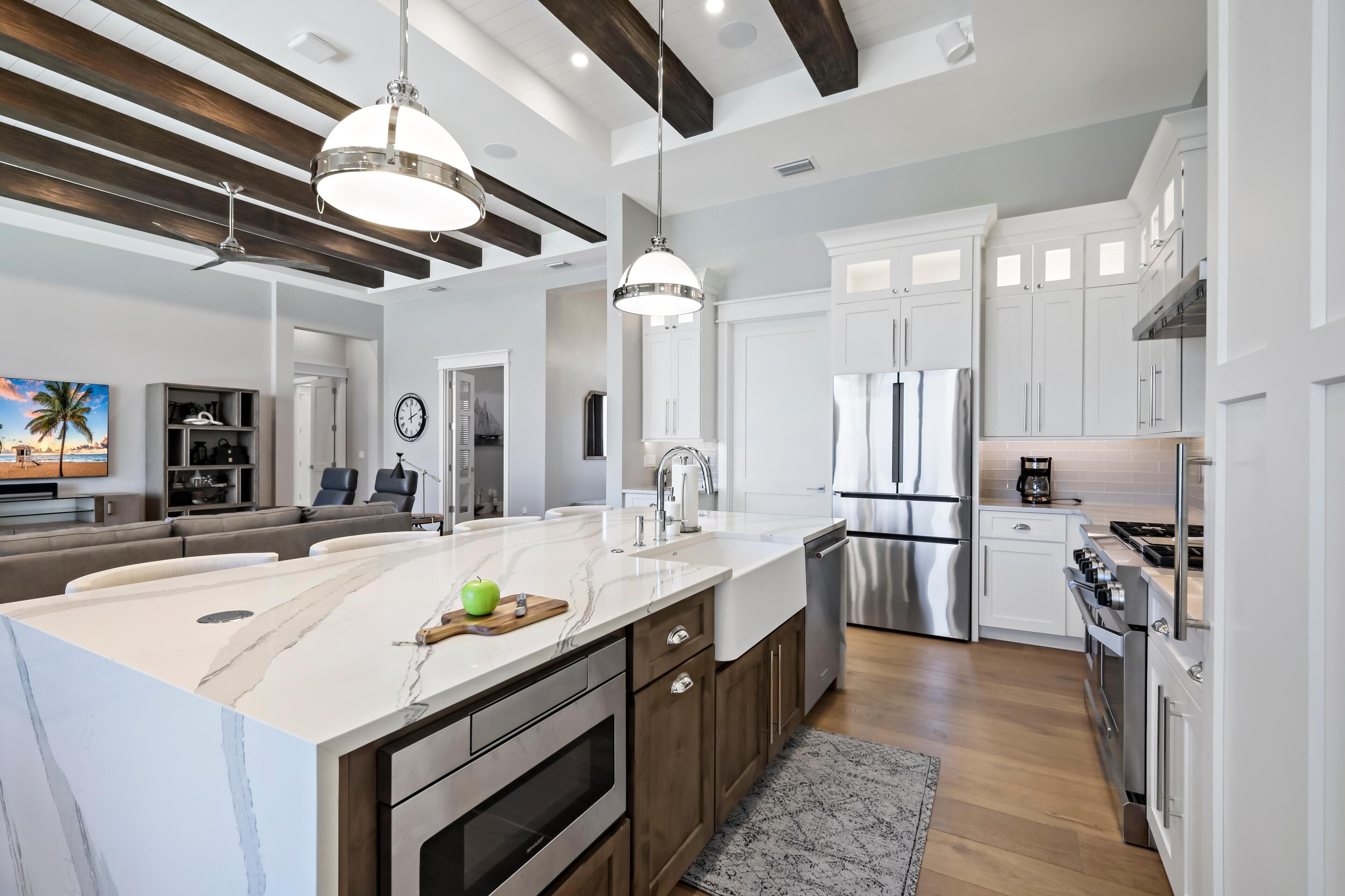 House, Multiple Beds (Luxurious home with pool/spa and huge) | Private kitchen