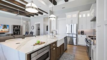 House, Multiple Beds (Luxurious home with pool/spa and huge) | Private kitchen