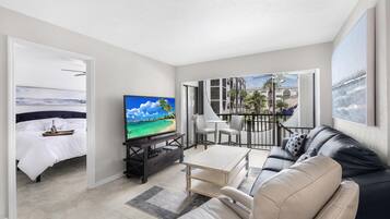 Condo, Multiple Beds (Rare walkout condo in Anglers Cove wi) | 1 bedroom