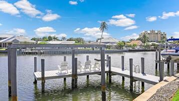 House, Multiple Beds (Direct boating access home in Olde Ma) | Marina