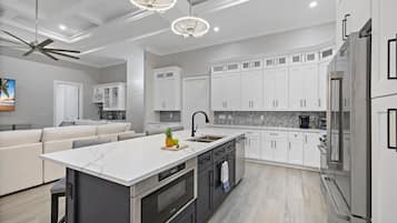 House, Multiple Beds (2023 custom built inland home with po) | Private kitchen