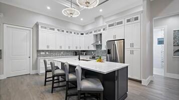 House, Multiple Beds (2023 custom built inland home with po) | Private kitchen