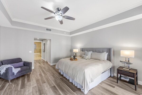 Condo, Multiple Beds (Exquisite condo with two balconies ov) | 3 bedrooms - Exquisite Condo With two Balconies Overlooking bay (Marco Island)
