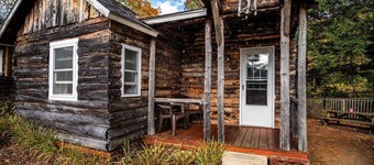 The Mount Lincoln HomeAway from Home at the PEMICABINS