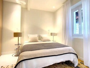 3 bedrooms, WiFi - Chic, Newly Renovated Apartment in Historic Le Suquet - Steps from Everything! (Cannes)