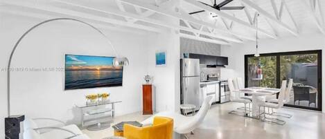 スマートテレビ