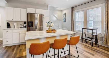 Modern Home w/ Hot Tub, Walk to OSU & Short North