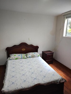 Accès au Wi-Fi (inclus), literie fournie