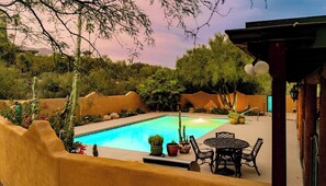 Pool - Quintessential Tucson Foothills Retreat with pool (Tucson)