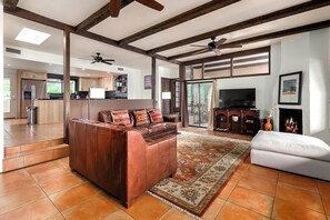 TV, fireplace, computer monitors