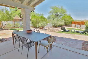 Outdoor dining - Northwest desert and mountain views (Tucson)